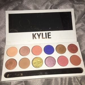 💋FINAL SALE💋Kylie royal peach palette!